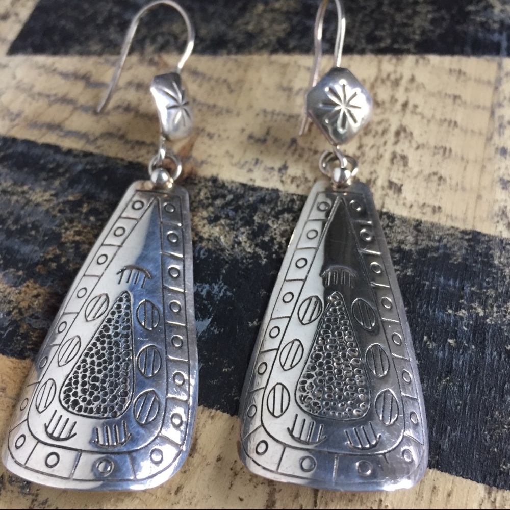 Silpada sterling silver earrings Navajo design - Picture 8 of 9